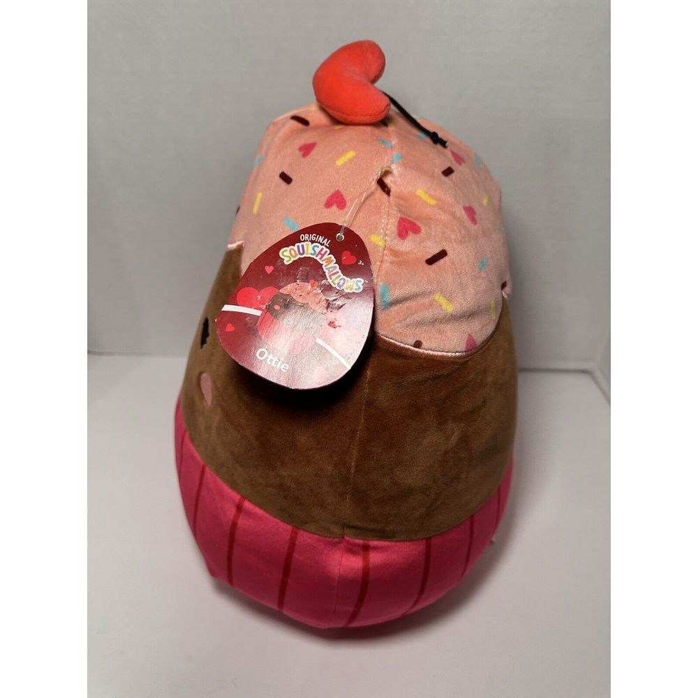 Squishmallow 12" Valentine's Ottie Cupcake PLUSH NEW‎ - Picture 3 of 12